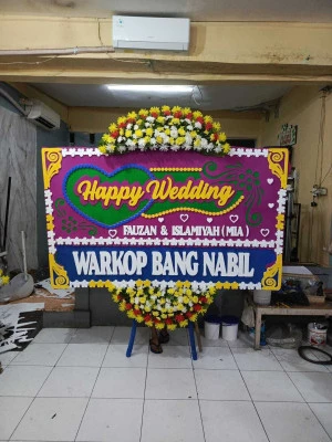 Papan Bunga di Sruwohdukuh Butuh